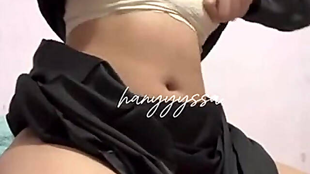 Hanysa Jilbab Hitam Jago Colmek