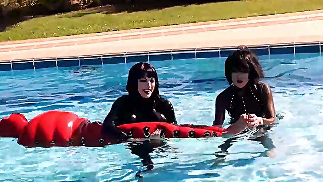 TANGENTOD Latex Pool Float Play
