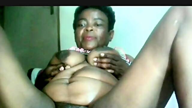 African Grandma plays with me