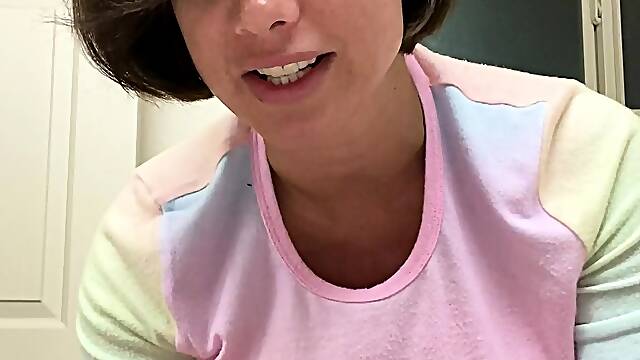 Leann amateur beautiful brunette with big boobs