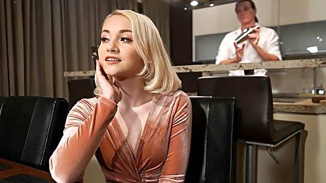 Intimate creampie after blind date