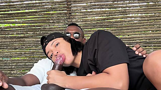 Sloppy blowjob in public WE ALMOST GOT CAUGHT! -amateur