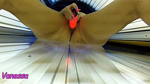 German milf in solarium