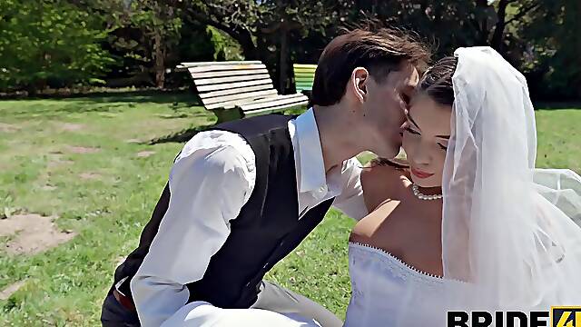 Brides Blowjob Cuckold