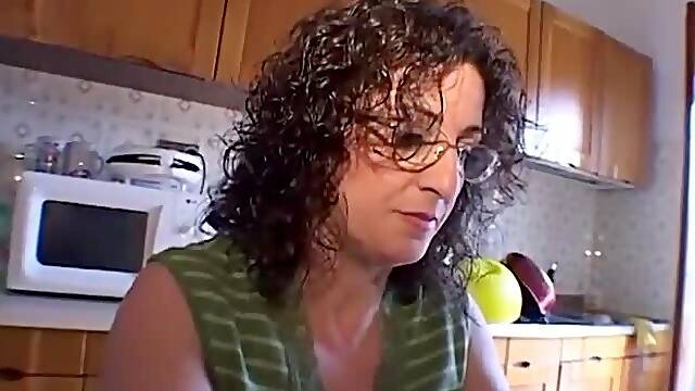 Whoever Despises, Fucks