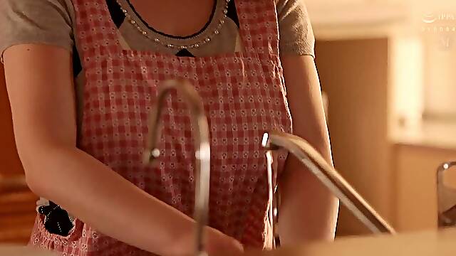 Ai Kano - Bully Fucked My Mom