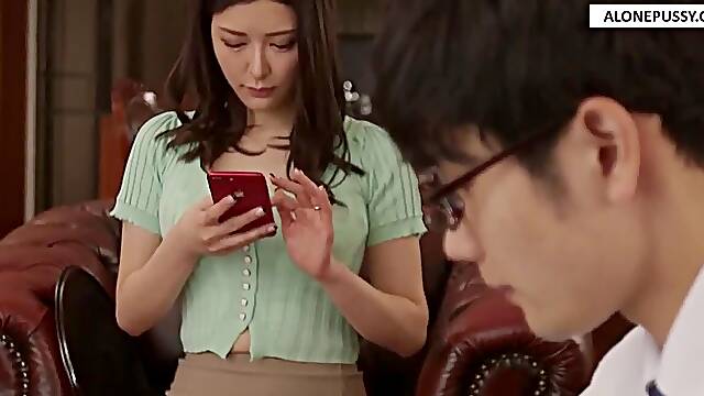 Aunt Gets More Than She Expected2- AnMitsumi(meWHYd 7eight7)