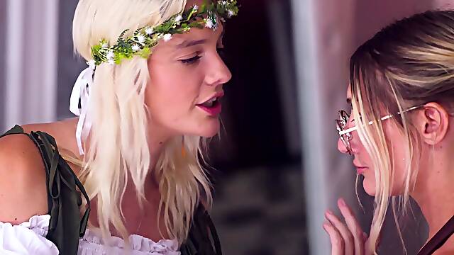 Blonde babe Kenna James hops and trib Whitney OCs wet pussy