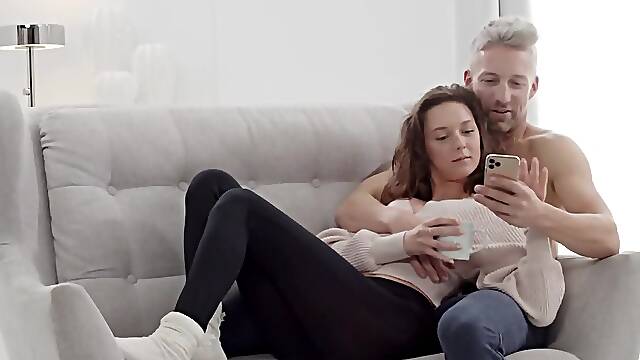 Lutro and Isabella De Laa are all alone and ready for anal