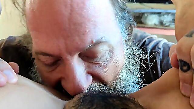 Older Gringo Licks, Eats & Savors Ravishing Mexican Snatch