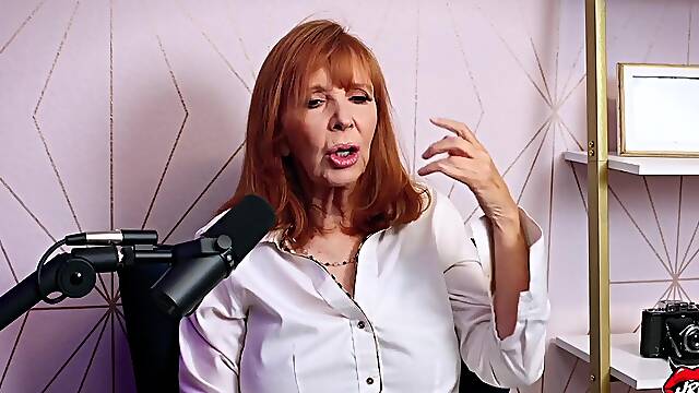 Kelly Holland Unfiltered: Career, Confidence & Conversations U Don’t Usually Hear