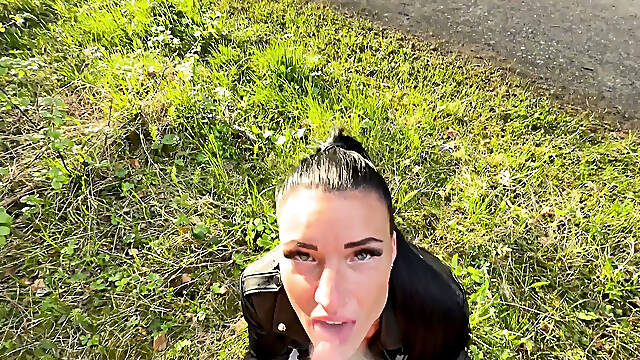 Hawt Stable Worker Took Me Into the Forest… Risky Smokin Deepthroat POV