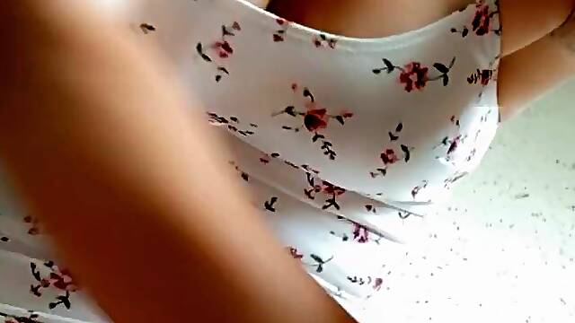 Cheating hotwife dropping her pants as this babe goes out to cheat