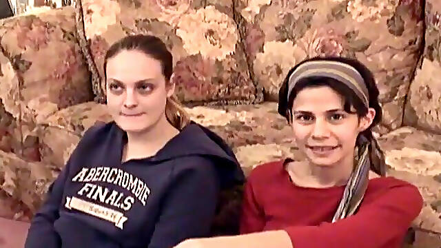 Horny amateur lesbosex