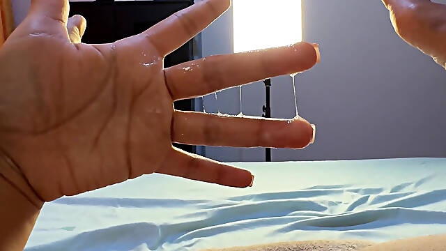 Im so Horny in the Hotel Room, I Want to Fuck