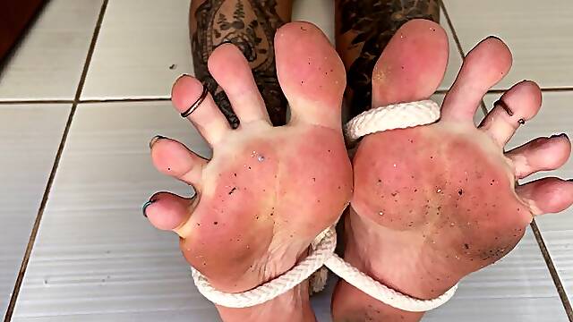 Feet tied together in shibari