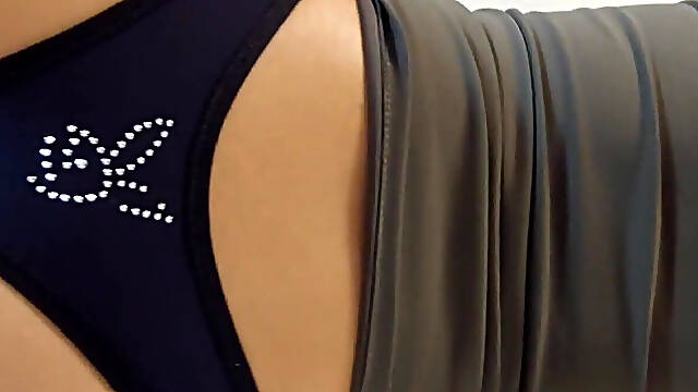 Tight Shorts, Slow Twerking… and You Losing Control