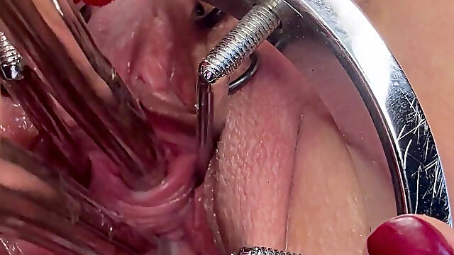 Sklavin S Fucks Her Piss Hole and Cervix at the Same Time